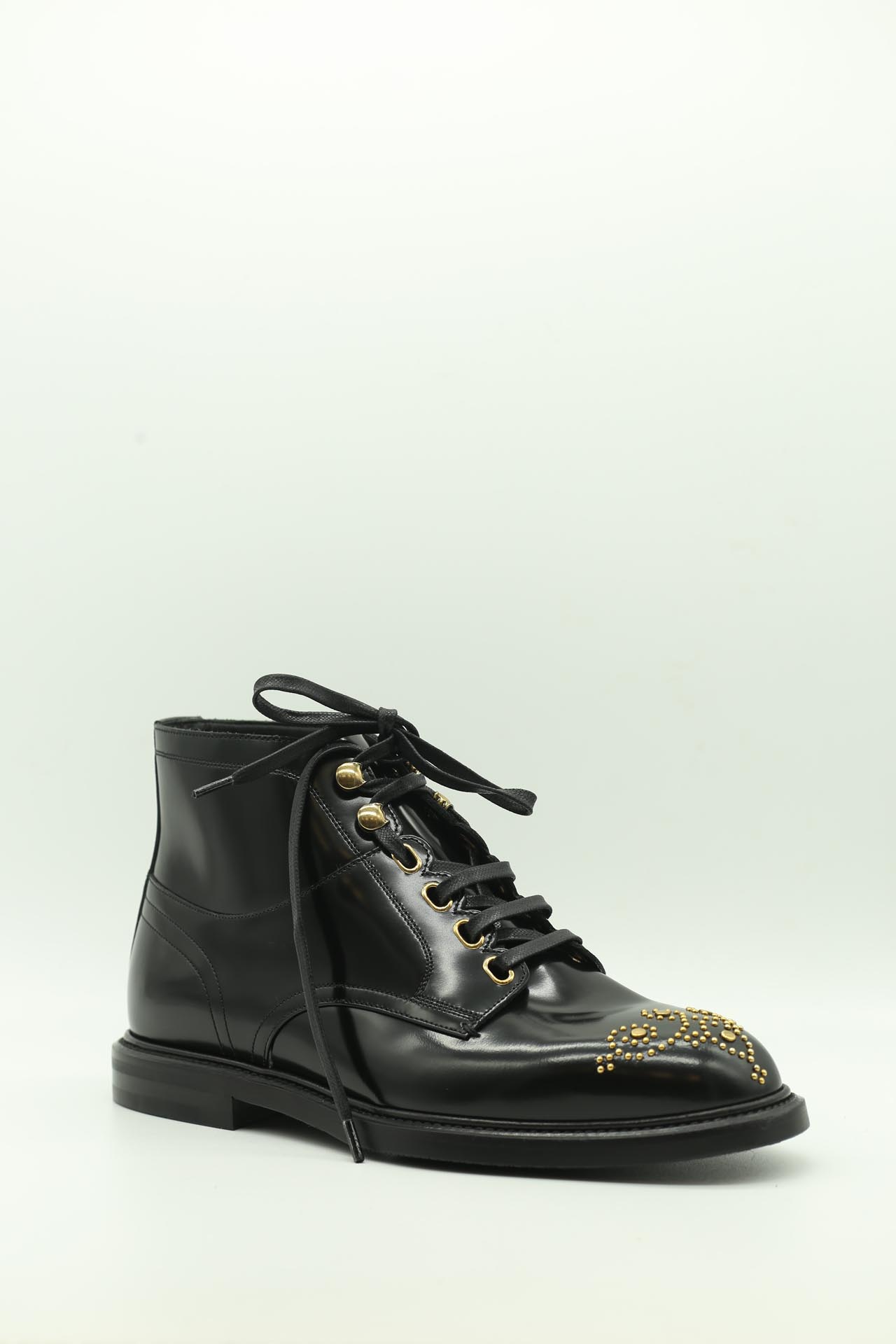 Dolce & Gabbana, Classics shoes